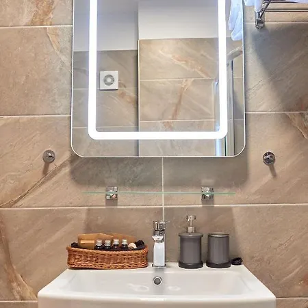 Apartment Opal Luxury 92 N Pool Navodari