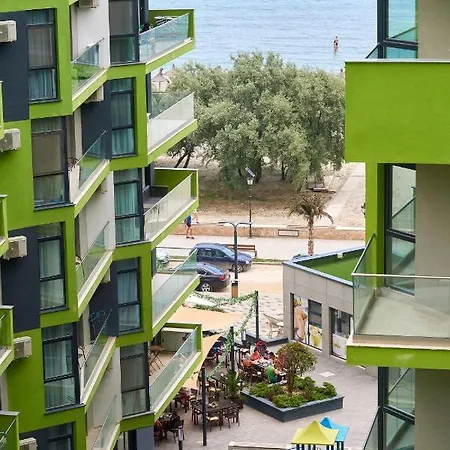 Opal Luxury 92 N Pool * Năvodari