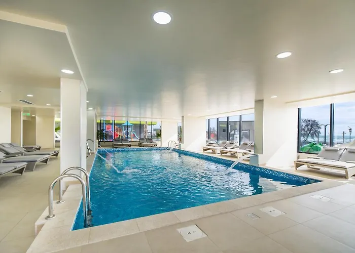 דירה Opal Luxury 92 N Pool Năvodari
