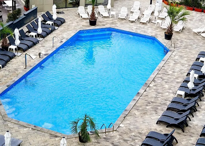 Opal Luxury 92 N Pool * Năvodari